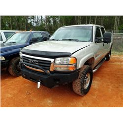 2005 CHEVROLET 2500 PICK UP, VIN/SN:1GTHK23225F935305 - 4X4, CREW CAB, DIESEL ENGINE, A/T