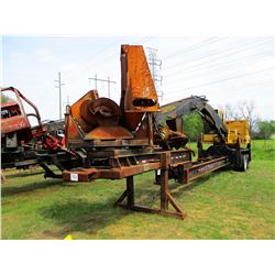 2004 TIGERCAT 240B LOG LOADER, VIN/SN:2401048 - CAB, A/C, DELIMBER, MTD ON BIG JOHN TRAILER