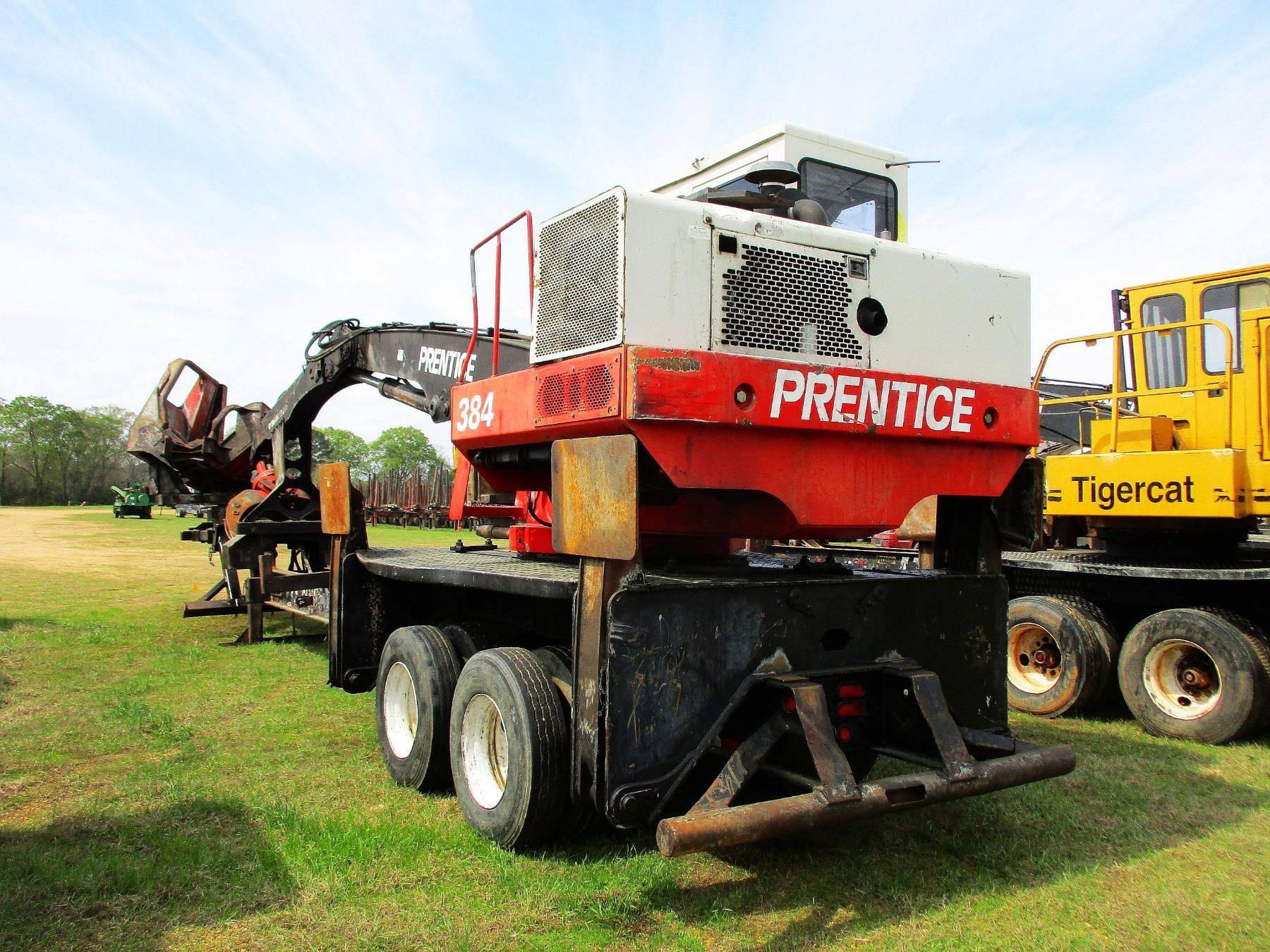 PRENTICE 384D LOG LOADER, VIN/SN:62904 - CAB, A/C, CTR DELIMBER, MTD ON ...