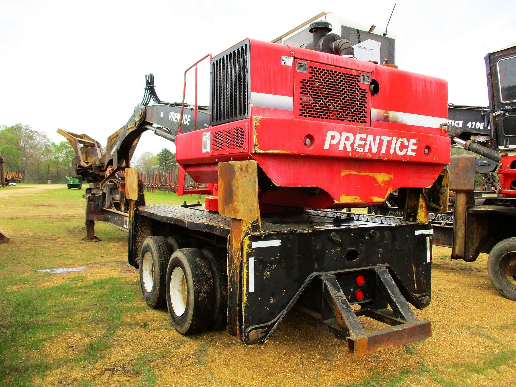 PRENTICE 2384B LOG LOADER, VIN/SN:63792 - CAB, A/C, MTD ON TRAILER ...