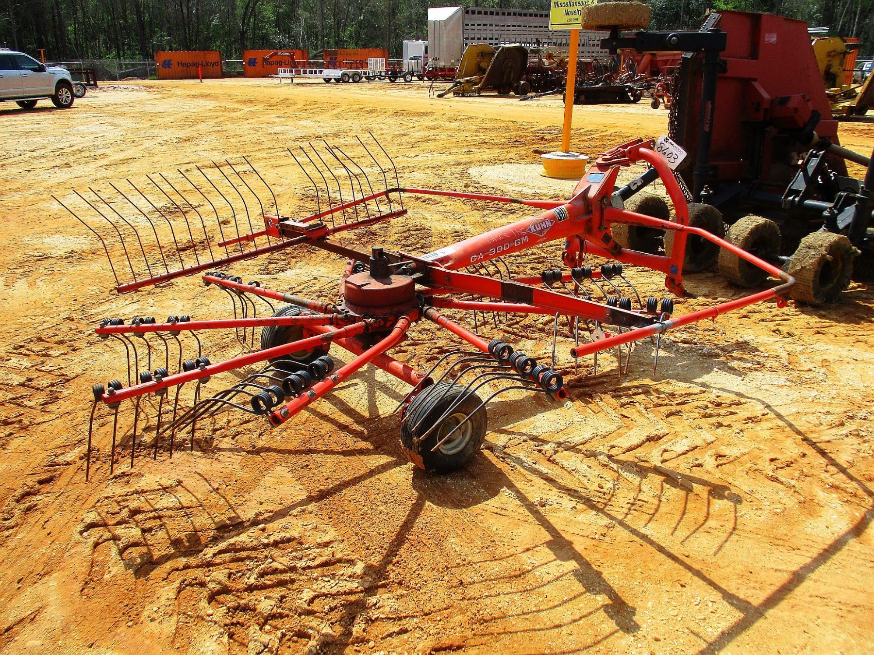 KUHN 300 HAY RAKE, 3 PTH (C-2)