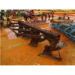 JOHN DEERE - 4 ROW BOTTOM PLOW(C3)