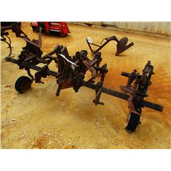 2 ROW CULTIVATOR (C-3)