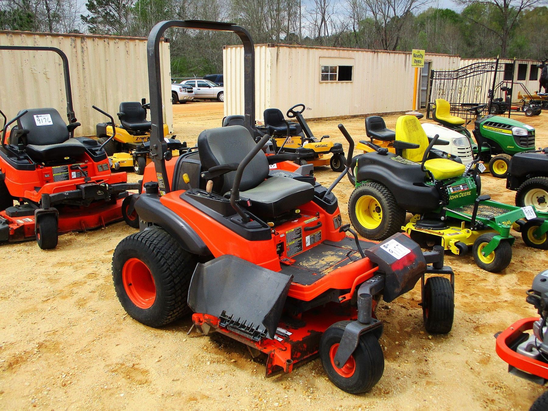 KUBOTA COMMERCIAL ZERO TURN MOWER 60" (COUNTY OWNED) (C5)