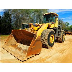 2006 KOMATSU WA500-3LK WHEEL LOADER, VIN/SN:A72474 - BUCKET, CAB, A/C, METER READING 16,496 MILES