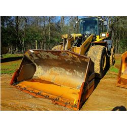 2011 KOMATSU WA480-6 WHEEL LOADER, VIN/SN:A48021 - BUCKET, AUTO LUBE, CAB, A/C, 26.5R25 TIRES, METER