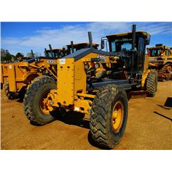 2011 JOHN DEERE 670G MOTOR GRADER, VIN/SN:633983 - 12' MOLDBOARD, CAB, A/C, 14.00-R24 TIRES, METER R
