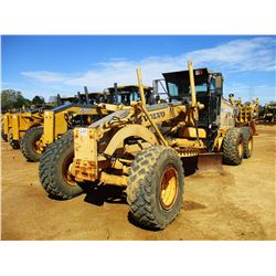 VOLVO G720 VHP MOTOR GRADER, VIN/SN:X033217 - 12' MOLDBOARD, SCARIFIER, CAB, A/C, 17.5R-25 TIRES, ME