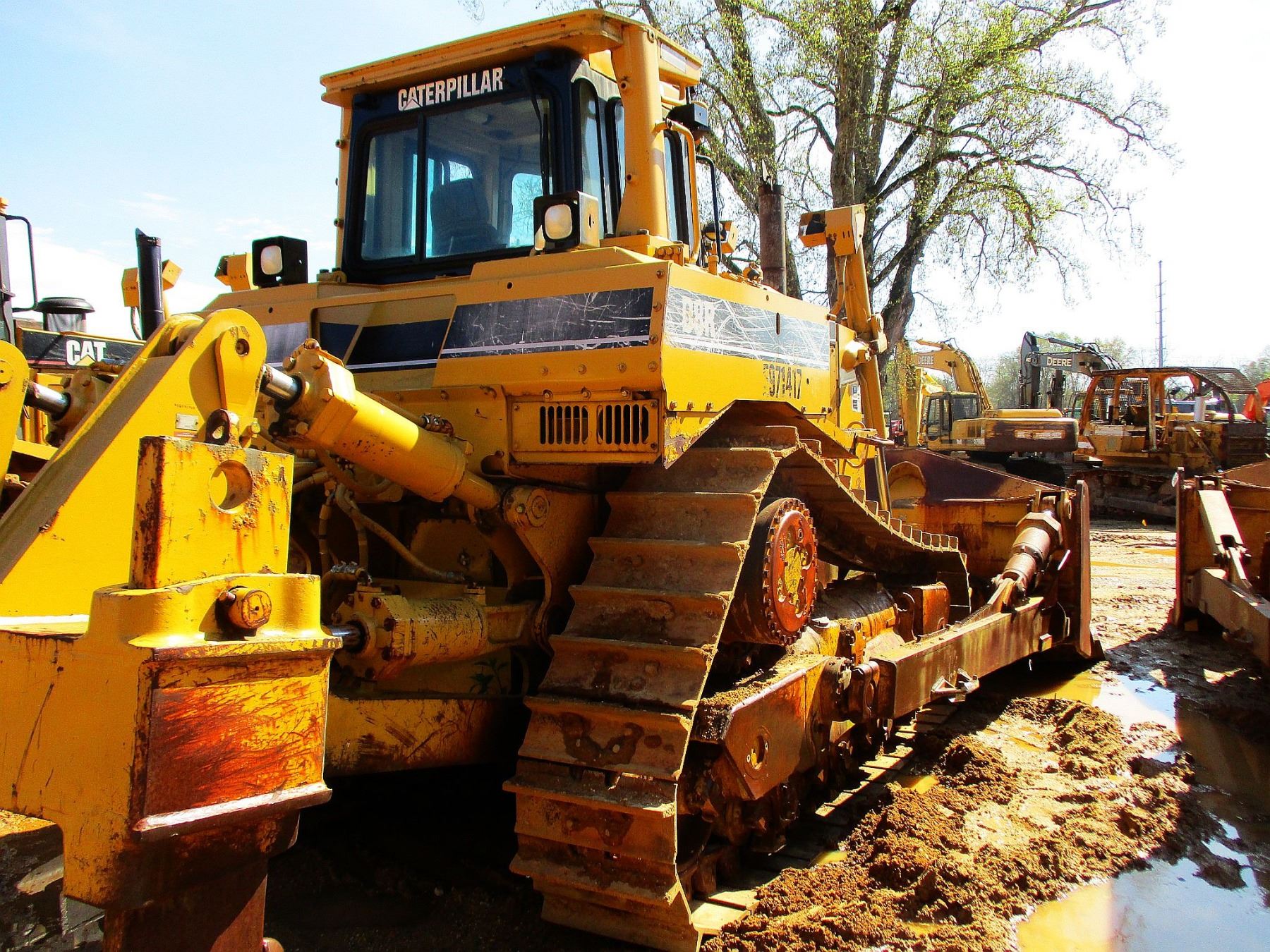 1997 CATERPILLAR D8R CRAWLER TRACTOR, VIN/SN:7XM01968 - SEMI-U BLADE W ...