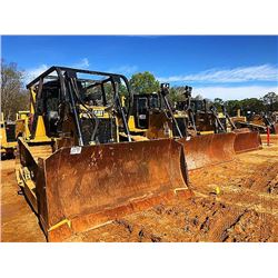 2016 CAT D6T XL CRAWLER TRACTOR, VIN/SN:KMR00502 - SEMI-U BLADE W/TILT, RIPPER, PLUMBED FOR GPS, CAB