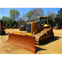 2006 CAT D6N LGP CRAWLER TRACTOR, VIN/SN:ALY02106 - 6 WAY BLADE, DIFF STEER, SYSTEM 1 U/C, CAB, A/C,