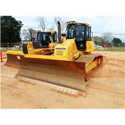 2014 KOMATSU D61PX-23 CRAWLER TRACTOR, VIN/SN:30938 - 6 WAY BLADE, CAB, A/C, METER READING 695 HOURS