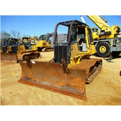 2002 JOHN DEERE 700H LGP CRAWLER TRACTOR; VIN/SN:905762 - 6 WAY BLADE, CAB, A/C, SWEEPS, SCREENS, 5,