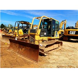 2007 KOMATSU D39PX-21 CRAWLER TRACTOR, VIN/SN:2313 - 6 WAY BLADE, CAB, SWEEPS, REAR SCREEN, METER RE