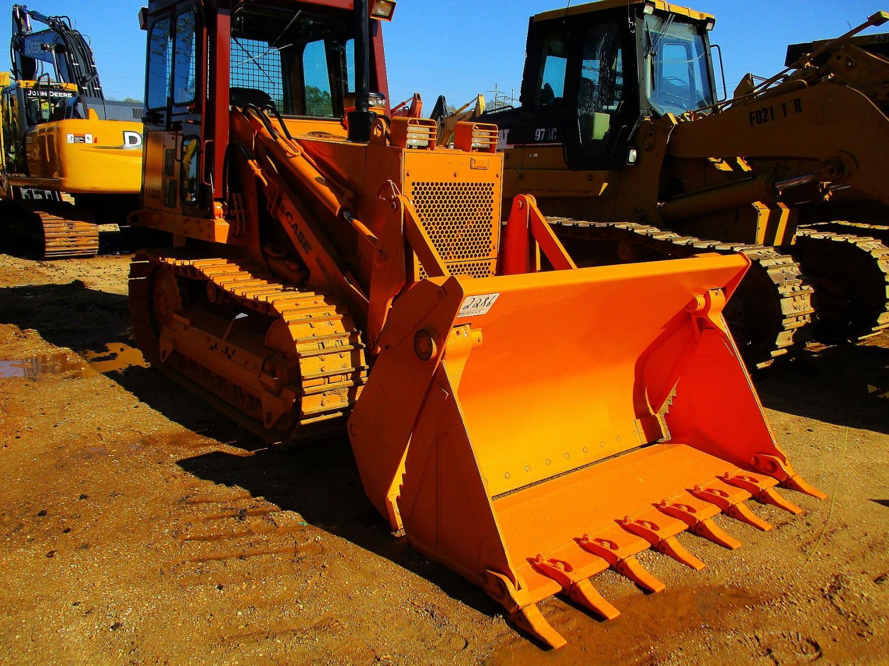 CASE 1155E CRAWLER LOADER VIN SN JAK0009857 MP BUCKET WINCH CAB A case-1155e-crawler-loader-vin-sn-jak0009857-mp-bucket-winch-cab-a
