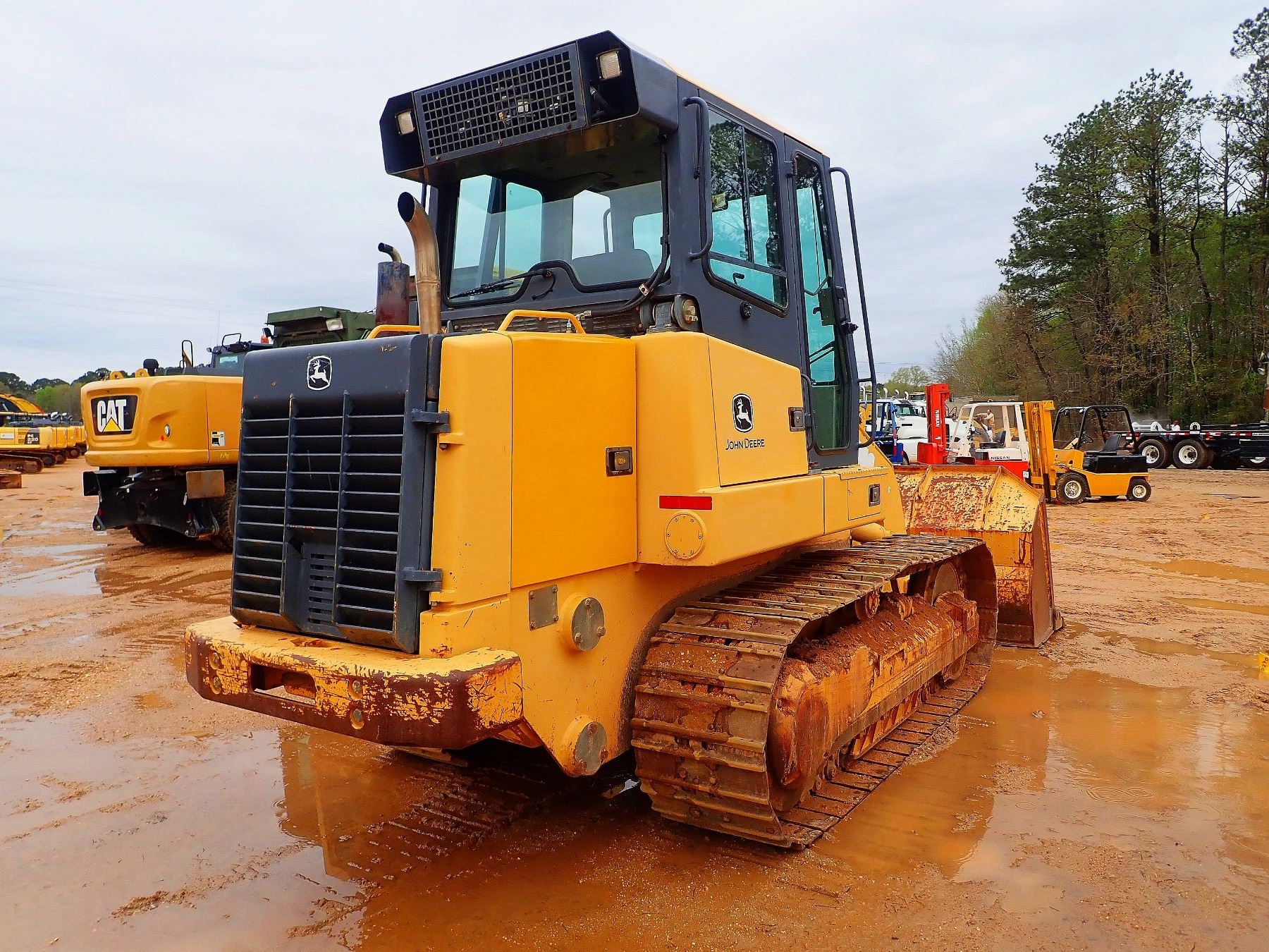 JOHN DEERE 655C CRAWLER LOADER, VIN/SN:006691 - BUCKET, CAB, A/C, METER ...