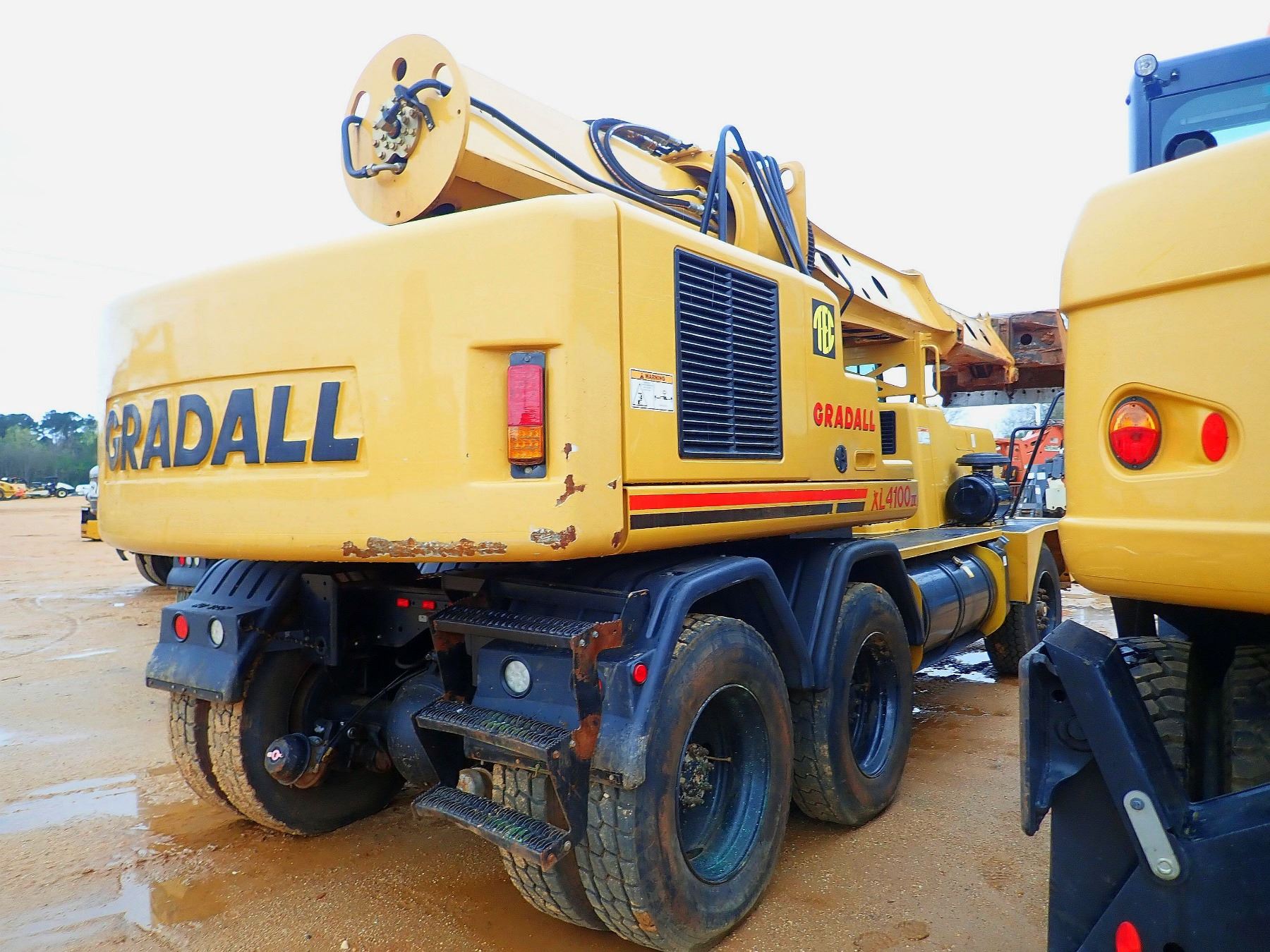 2014 GRADALL XL4100 IV WHEELED EXCAVATOR, VIN/SN:4150637 - RUBBER TIRE ...