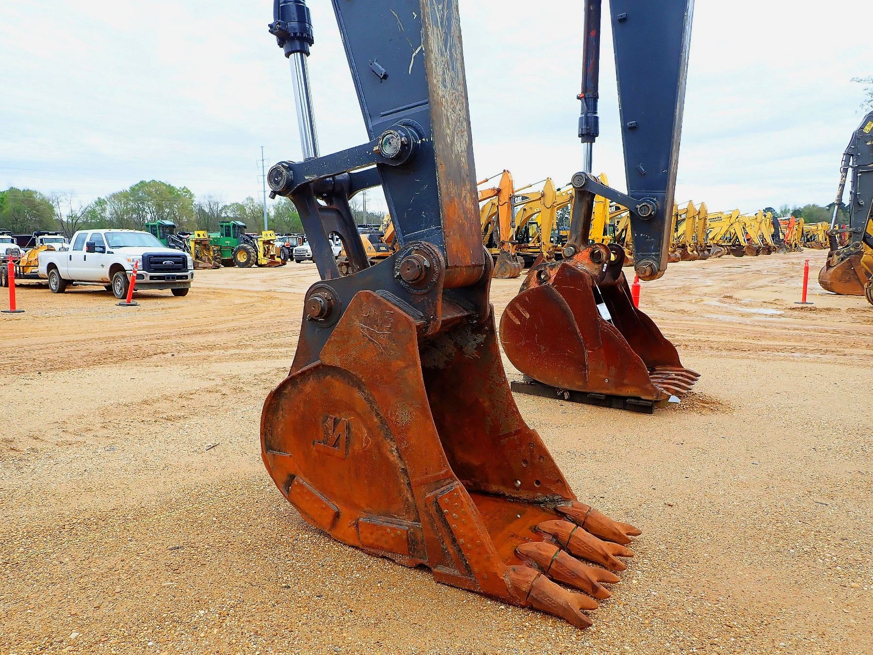 2012 JOHN DEERE 350G LC EXCAVATOR, VIN/SN808894 13' STICK, 36