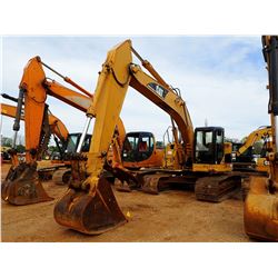 2003 CAT 321C LCR HYDRAULIC EXCAVATOR, VIN/SN:MCF00195 - 9' STICK, 35" BUCKET, ZERO TURN, CAB, A/C, 