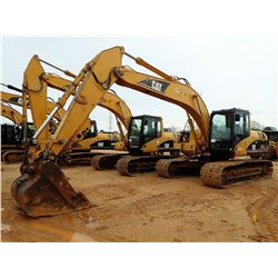 2003 CAT 320CL HYDRAULIC EXCAVATOR, VIN/SN:PAB06001 - 9'-6" STICK, 48" BUCKET, CAB, A/C, METER READI