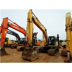 2000 KOMATSU PC200LC-6LE HYDRAULIC EXCAVATOR, VIN/SN:A85122 - 9' 6" STICK, 48" BUCKET, THUMB, CABB, 