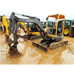 2013 VOLVO ECR38 MINI EXCAVATOR, VIN/SN:11866 - 4' STICK, 18" BUCKET, AUX HYD, RUBBER TRACKS, BLADE,