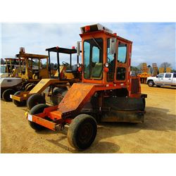 WALDON SWEEPMASTER BROOM, VIN/SN:23000 - 8' BROOM, CAB, A/C, METER READING 679 HOURS