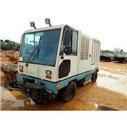 TENNANT POLAR BEAR STREET SWEEPER, VIN/SN:T2372Q414 - DIESEL ENGINE, CAB, A/C, 6' BROOM, METER REAID