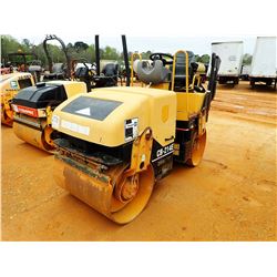 2005 CAT CB-214E ROLLER, VIN/SN:21400408 - TANDEM, VIBRATORY, 40" DRUM WIDTH, METER READING 1,290 HO