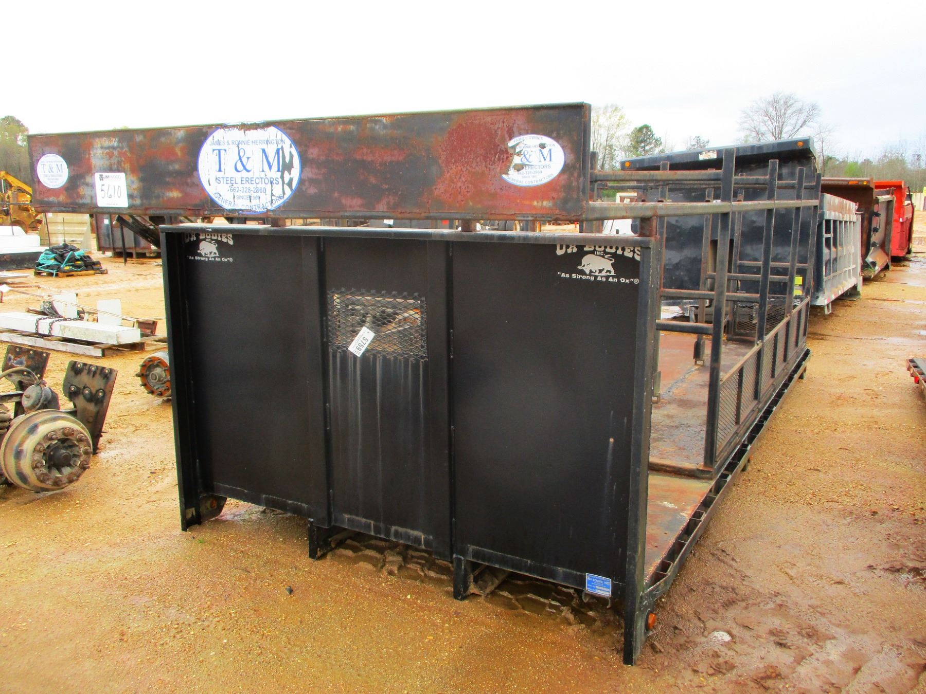 18' TRUCK FLATBED W/PIPE RACK & FOLD DOWN SIDE (A-1)