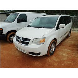 2010 DODGE GRAND CARAVAN VAN, VIN/SN:2D4RN5D18AR242926 - GAS ENGINE, A/T, ODOMETER READING 326,358 M