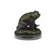 Image 6 : Lion With Cub Bronze Statue on Marble Base
