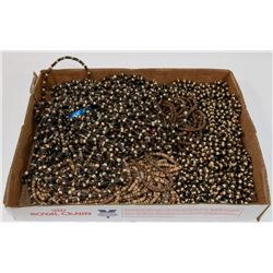 FLAT OF ASSORTED NECKLACES