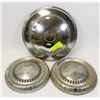 Image 1 : LOT OF 3 VINTAGE HUB CAPS, 2 PONTIAC