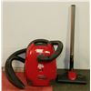 Image 1 : DIRT DEVIL CAN VAC 11 WITH FLOOR ATTACHMENT