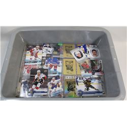 FLAT OF ASSORTED HOCKEY CARDS INCLUDING