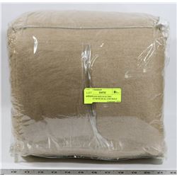 NEW QUEEN SIZE ELECTRIC BLANKET WITH DUAL CONTROLS