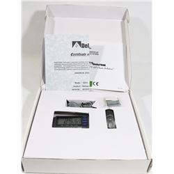 NEW DELTA TRAX MODEL 12213 REFRIGERATOR/FREEZER