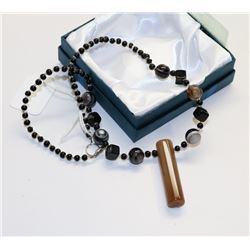 STONE & GLASS BEADED NECKLACE