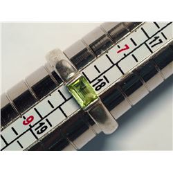 41) STERLING SILVER PERIDOT RING