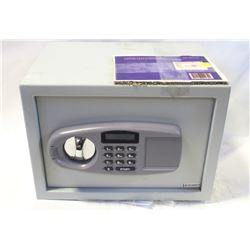 NEW COMPACT ELECTRONIC SAFE