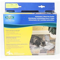 AUTOMATIC 2 MEAL PET FEEDER