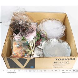 ESTATE BOX OF ASSORTED GLASS PLATES AND HOUSE