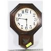 Image 1 : VINTAGE VERICHRON WALL CLOCK