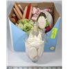 Image 1 : ESTATE BOX WITH CANDLES AND ASSORTED ITEMS