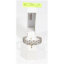 BRACELET WITH CLEAR STONES