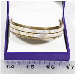 MOTHER OF PEARL AND BRASS BANGLE BRACELET