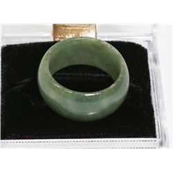 JADE RING - APPROXIMATE SIZE 8.5