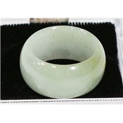 JADE RING - APPROXIMATE SIZE 8.5
