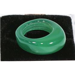 JADE RING - APPROXIMATE SIZE 6.5